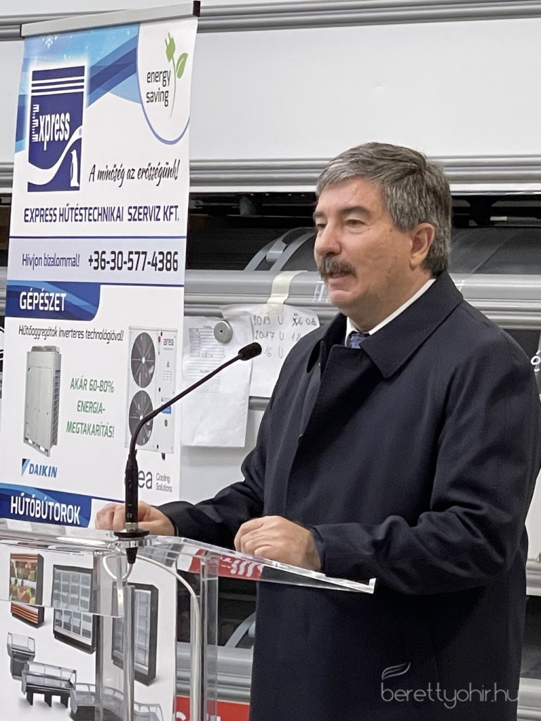 Ujabb_fejlesztes_az_Express Kft_nel_08